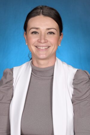 Stacey Saunders